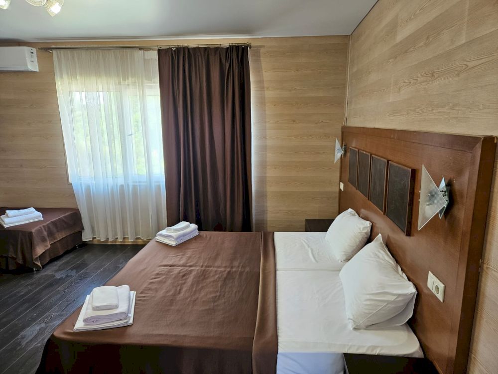 ЛАЗУРЬ, отель стандарт - 8