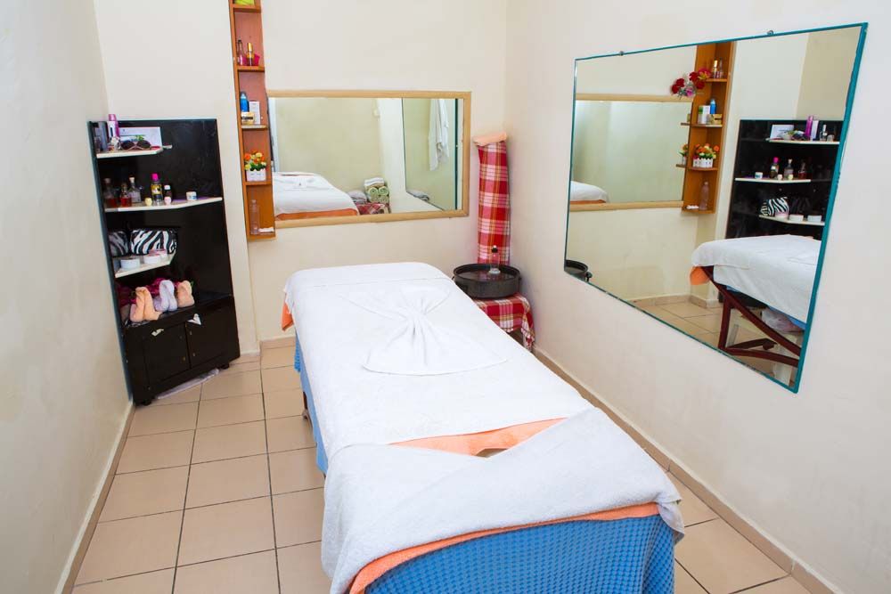 Gardenia Beach Hotel - 85