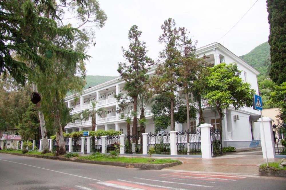 МИДЕЛЬ-ГАГРА, дом отдыха эконом (размещение детей с 2 лет) - 2