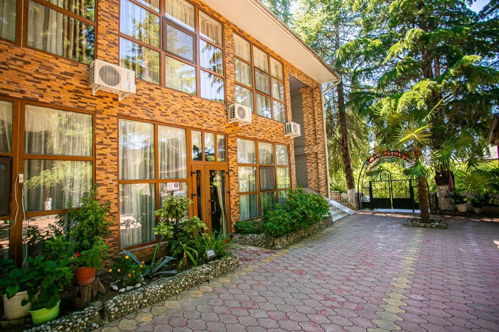 ГОСТИ КАВКАЗА, отель-ресторан - 1