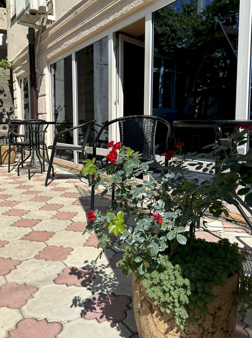 АБХАЗ-ЛЕО, гостевой дом эконом - 11