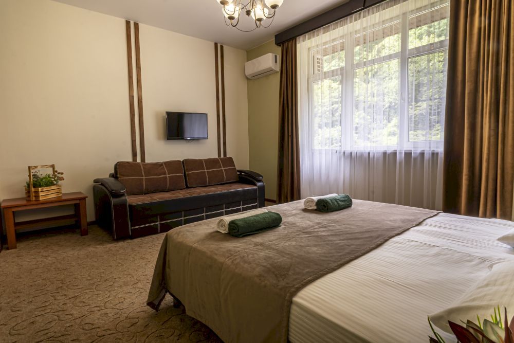 ВИЛЛА ЛЕОНА, гостиница стандарт - 45