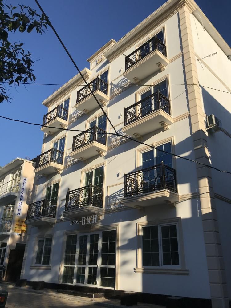 RICH-HOTEL - 2