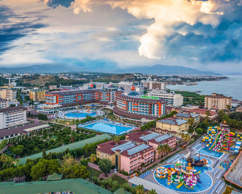 Lonicera World Hotel - 6