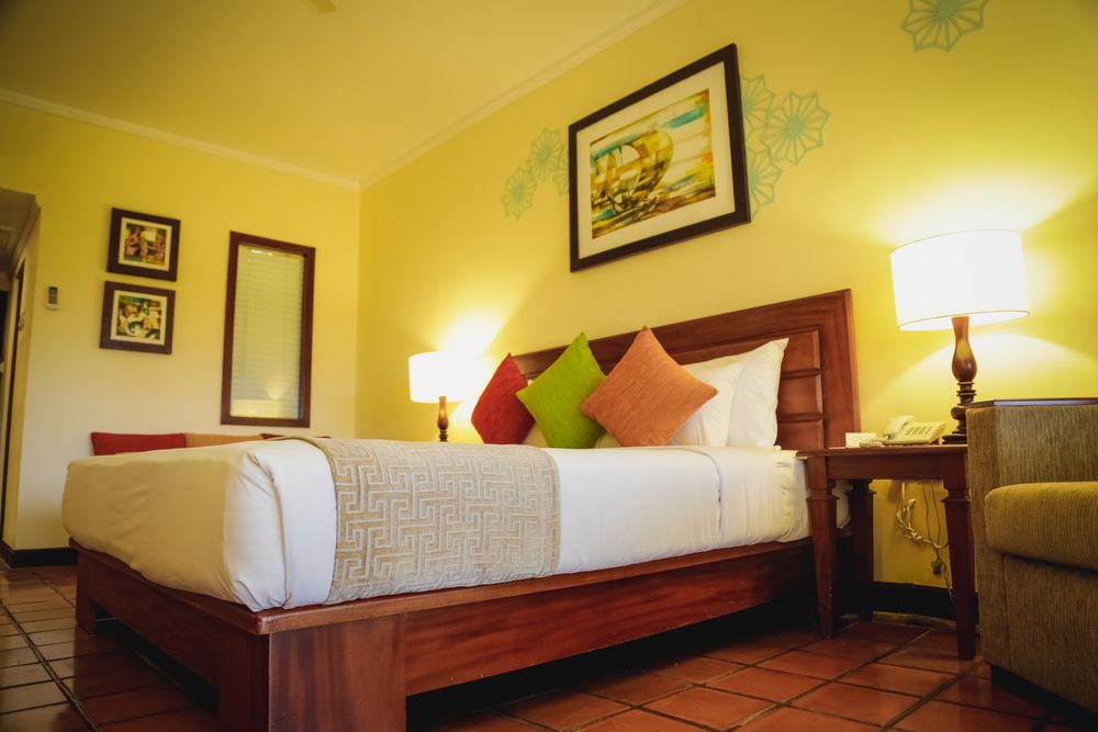 THE PALMS HOTEL - 19