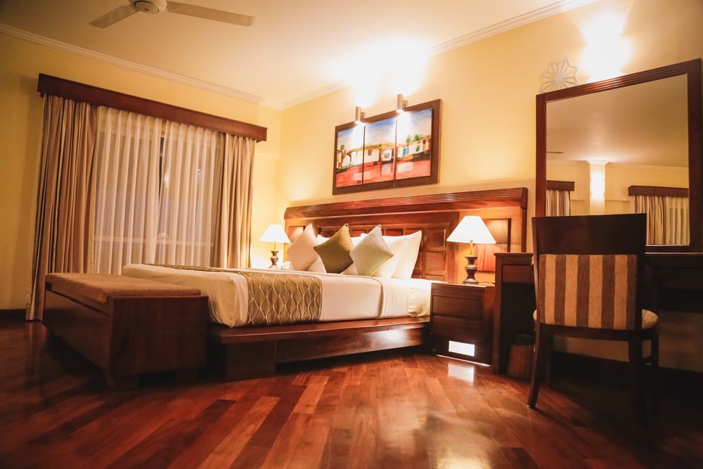 THE PALMS HOTEL - 15