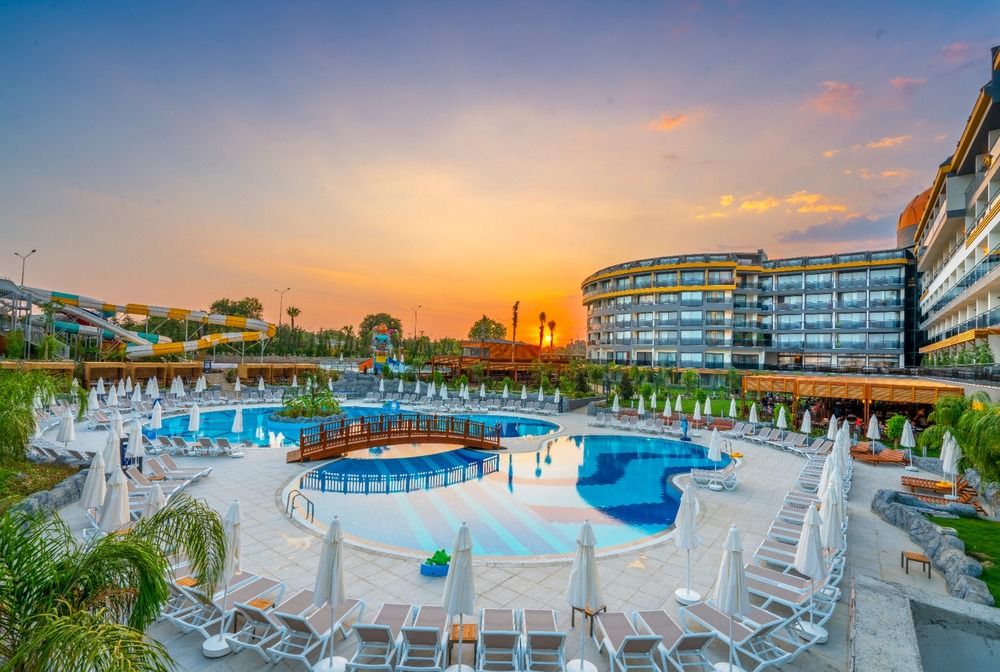 Arnor De Luxe Hotel & Spa - 2