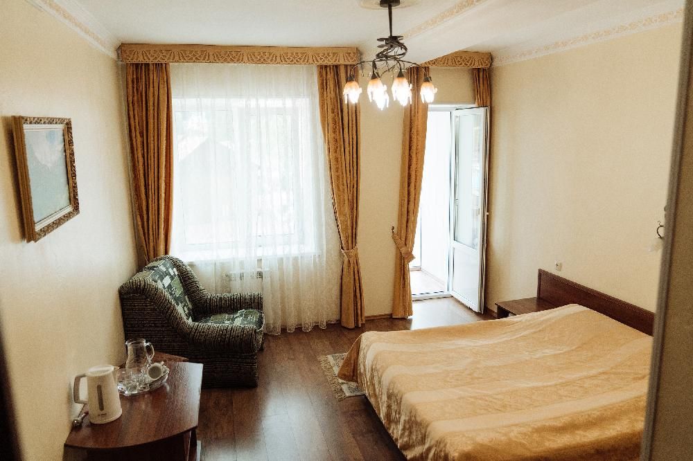 КРИСТАЛЛ, отель - 37