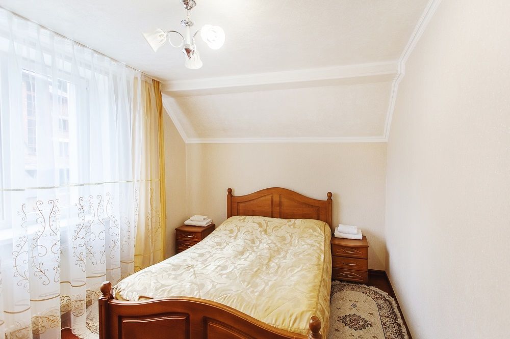 КРИСТАЛЛ, отель - 79