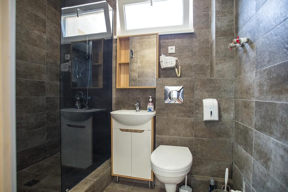 DUBLIN - DOLPHIN (ДУБЛИН - ДЕЛЬФИН), отель - 83