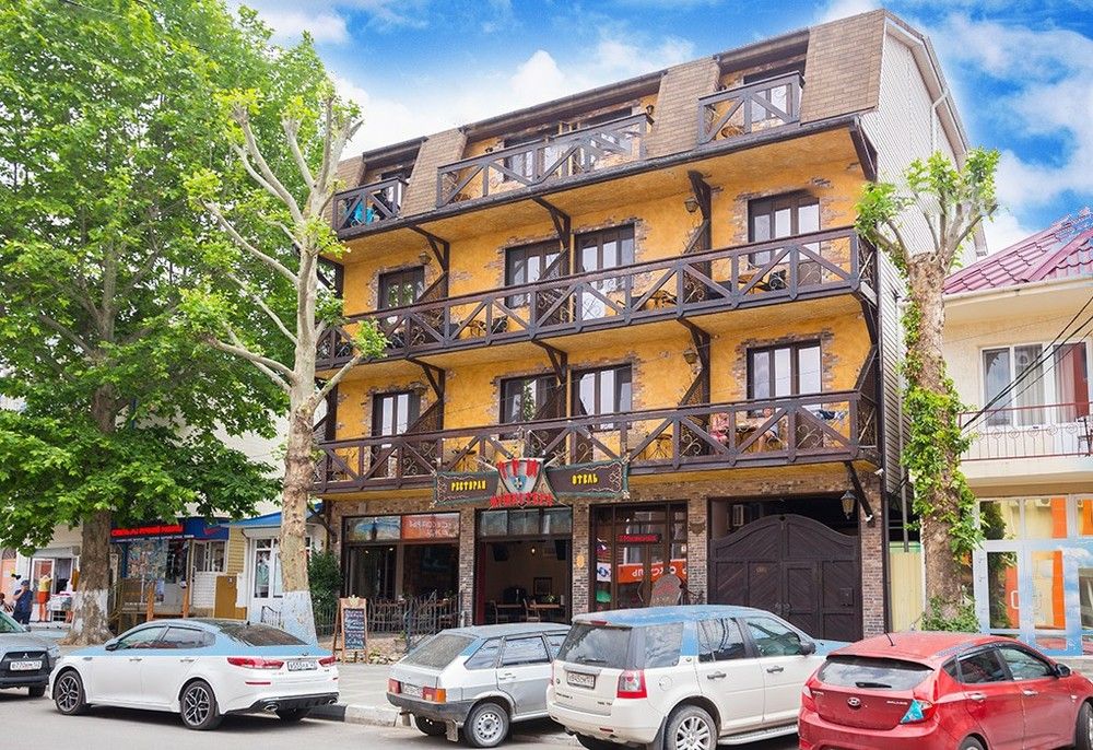 ТРИ МУШКЕТЕРА, люкс отель - 1