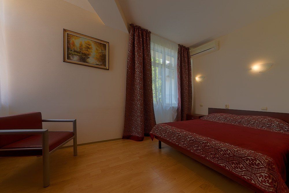 ЧЕРНОМОРСКАЯ, гостиница - 23