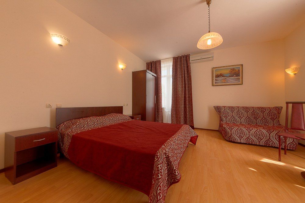 ЧЕРНОМОРСКАЯ, гостиница - 25