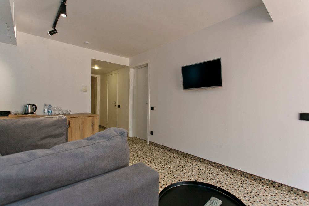 ДЕ ЛА МАПА, отель - 72