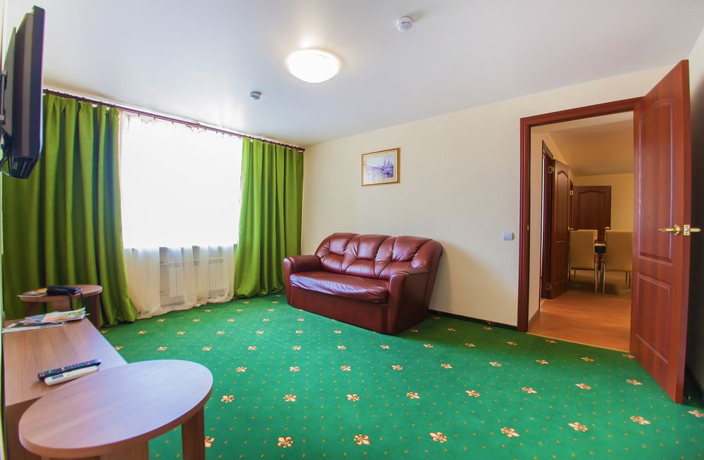 ПОЛЮСТРОВО, отель - 82