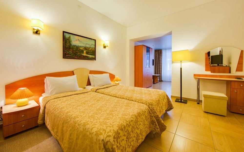 АНАПА ЛАЗУРНАЯ, пансионат - 52