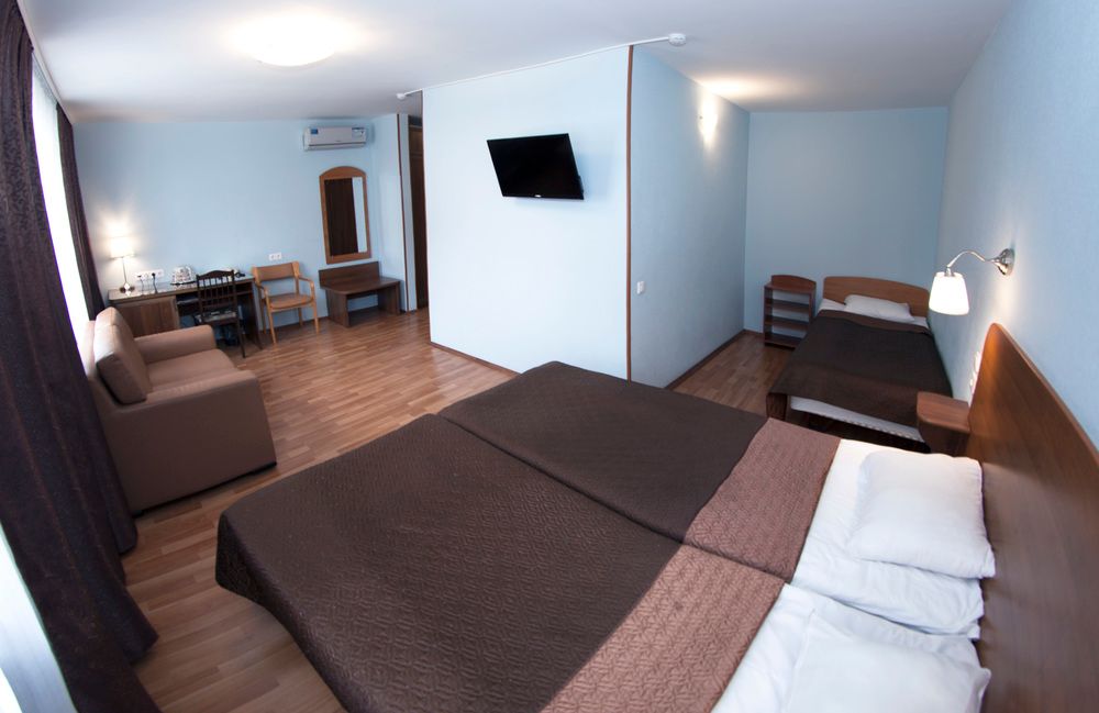 КИЕВСКАЯ, гостиница - 10