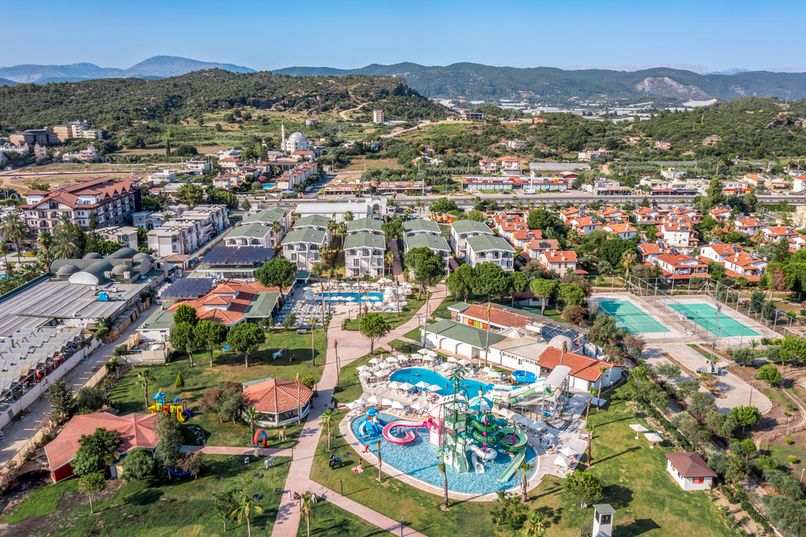Benata Hotel - 2