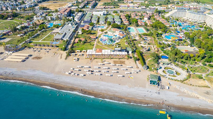 Benata Hotel - 1