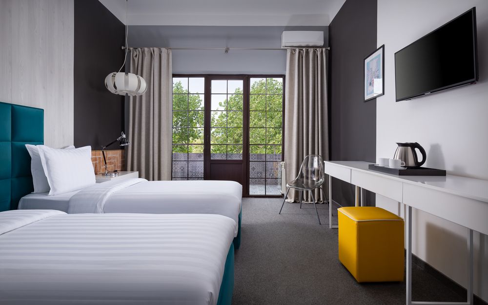 BETON BRUT ALL INCLUSIVE & SPA HOTEL IN MIRACLEON, отель - 75