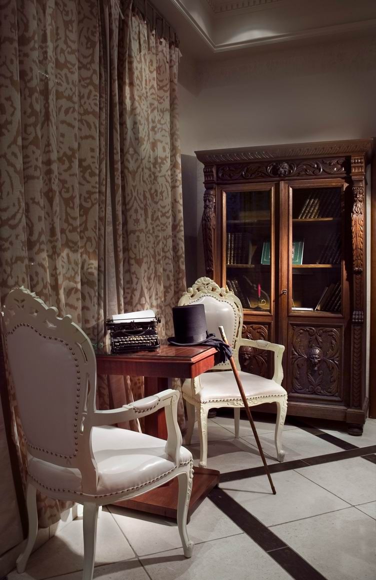 БРАТЬЯ КАРАМАЗОВЫ, отель - 26