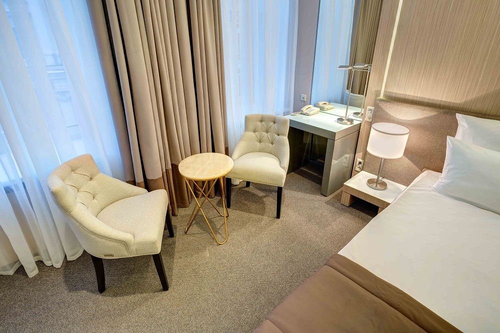 БУТИК-ОТЕЛЬ 1852 - 33