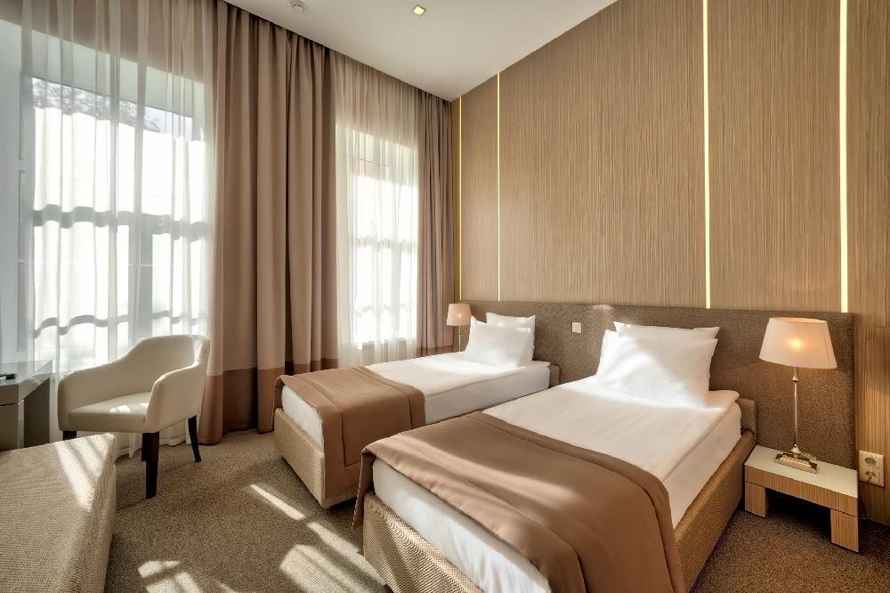 БУТИК-ОТЕЛЬ 1852 - 13