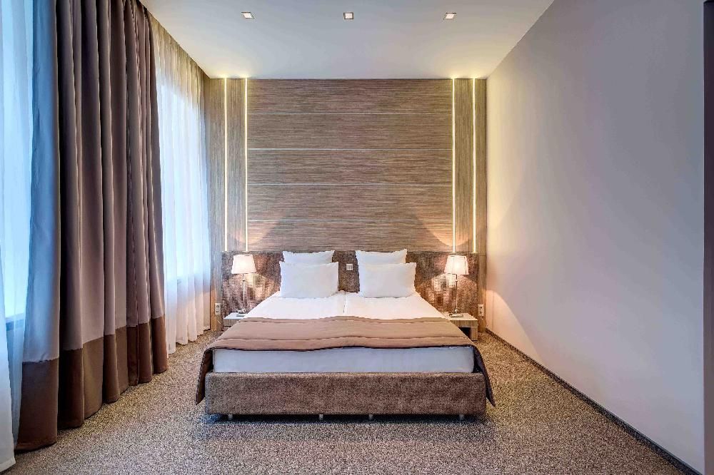 БУТИК-ОТЕЛЬ 1852 - 18