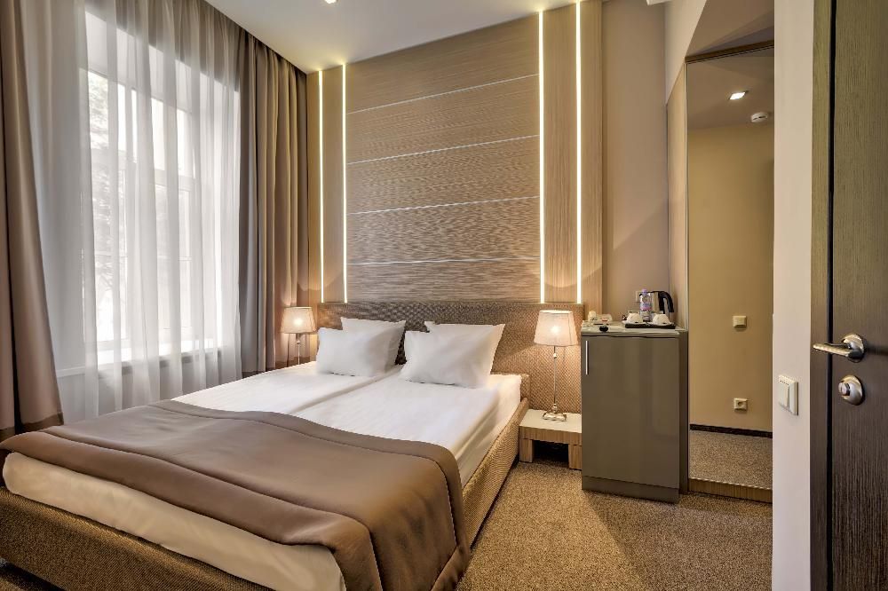 БУТИК-ОТЕЛЬ 1852 - 9