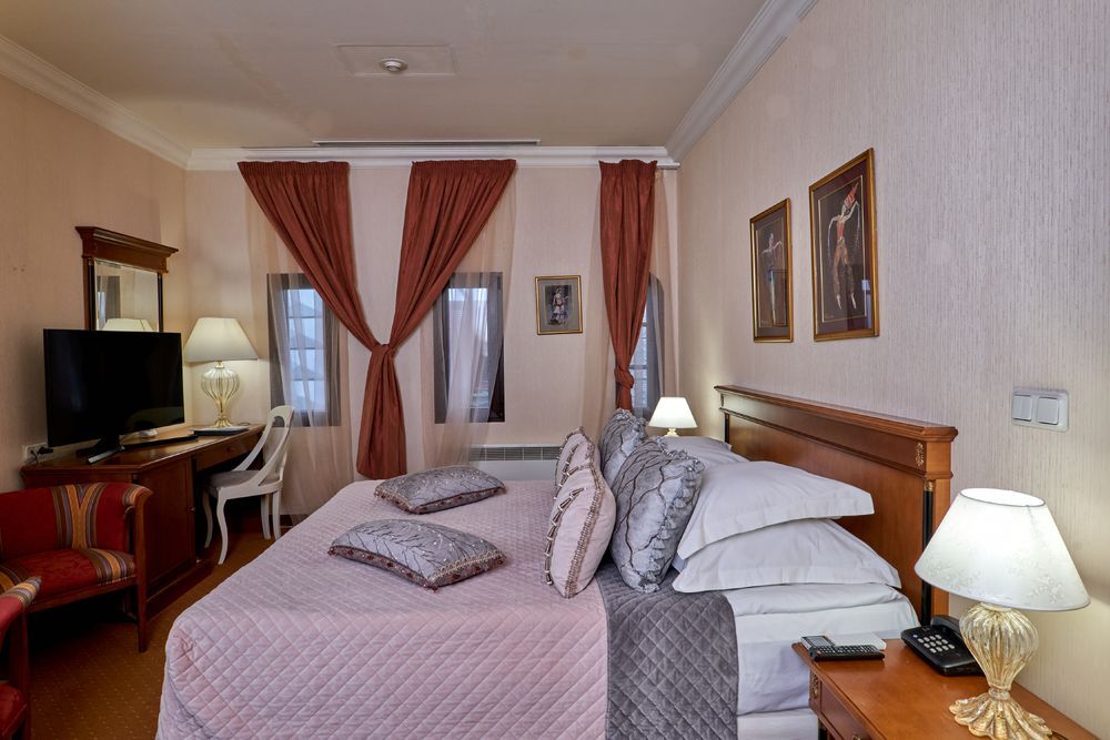 АВТОР БУТИК ОТЕЛЬ - 14