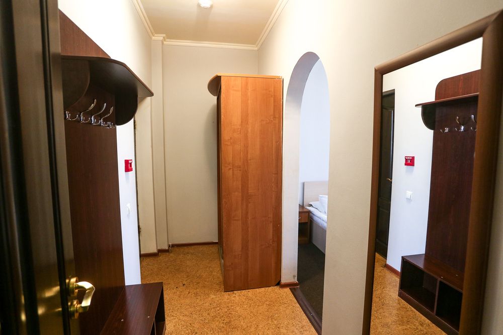 АЗАЛИЯ (ул. Московская), отель - 48