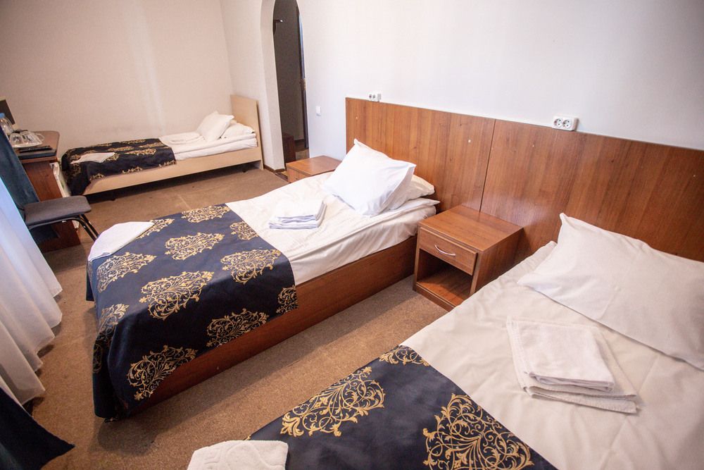 АЗАЛИЯ (ул. Московская), отель - 39