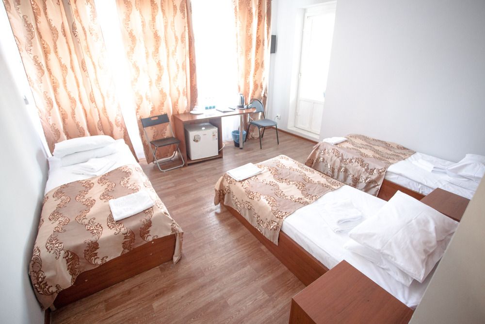 АЗАЛИЯ (ул. Московская), отель - 34