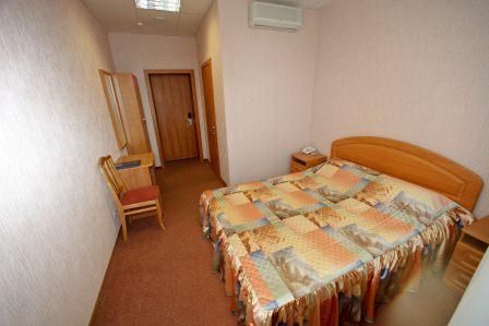 RYAN JOHNSON, отель - 23