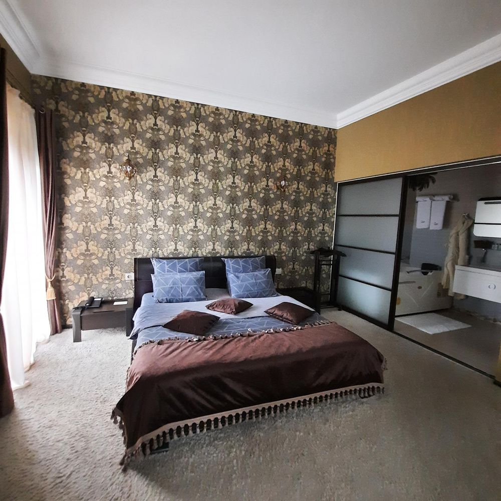 НОЧНОЙ КВАРТАЛ, гостинично-ресторанный комплекс - 71