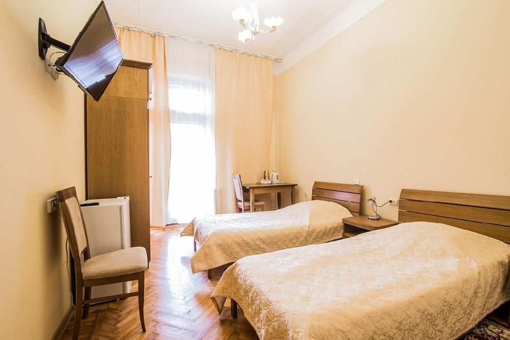 ИМ. ОРДЖОНИКИДЗЕ, санаторий - 40