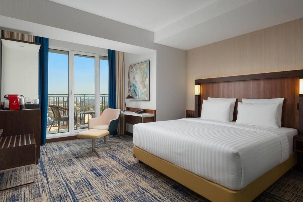 COURTYARD BY  MARRIOTT TASHKENT - 8