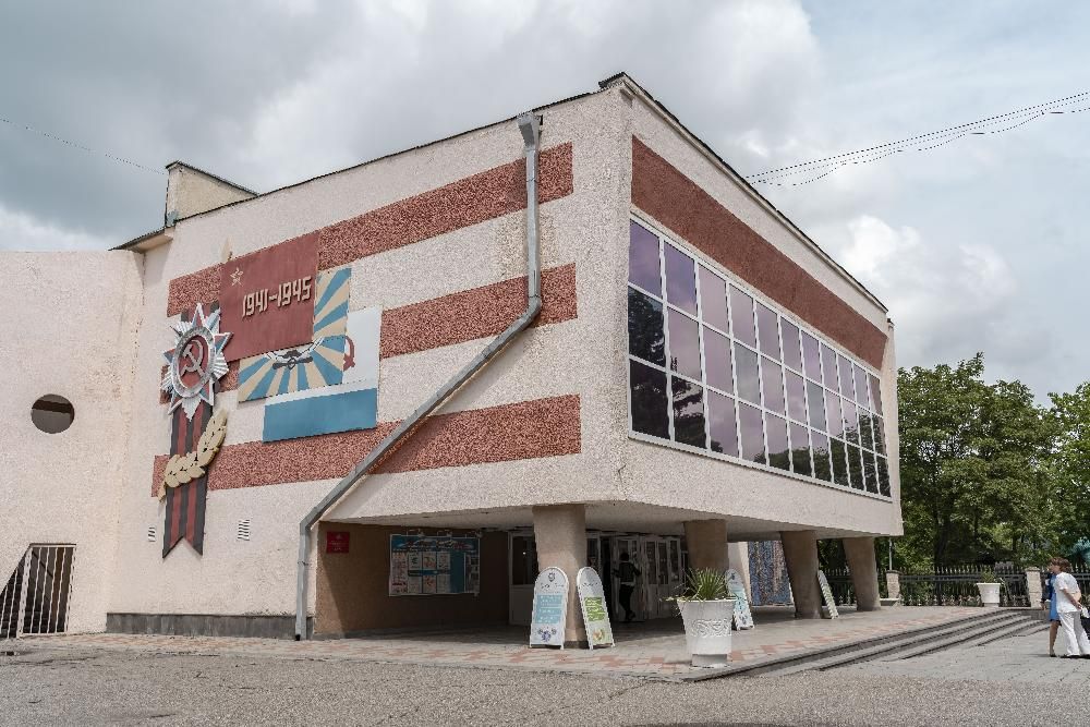 ЕССЕНТУКСКИЙ, санаторий (размещение только граждан РФ, лечение с 18 лет) - 2