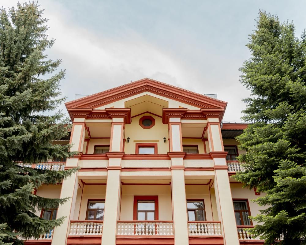 ЕССЕНТУКСКИЙ, санаторий (размещение только граждан РФ, лечение с 18 лет) - 3