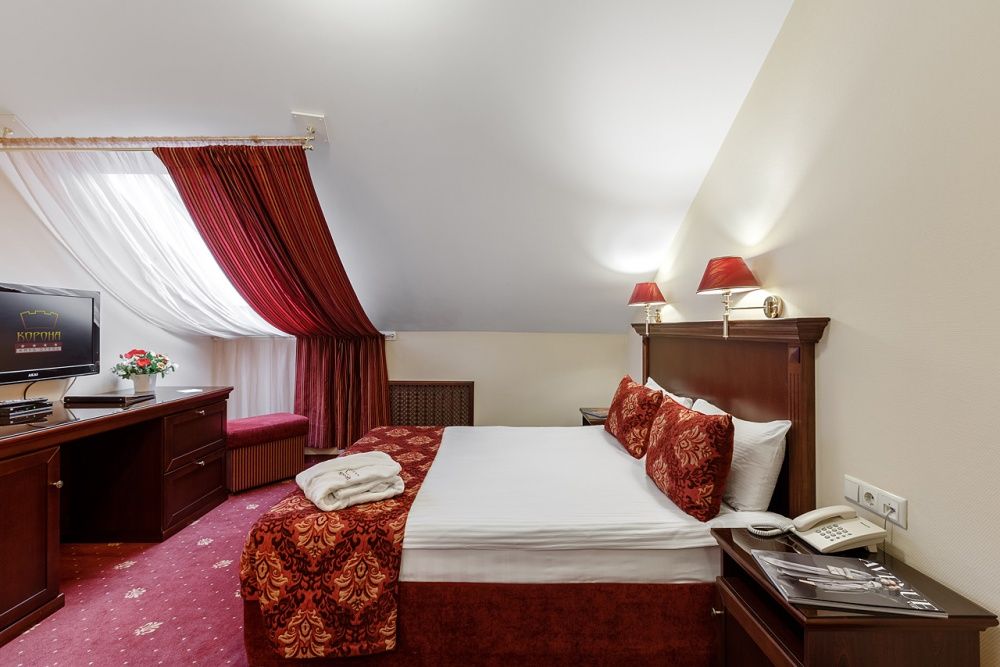 КЛУБ ОТЕЛЬ КОРОНА - 18