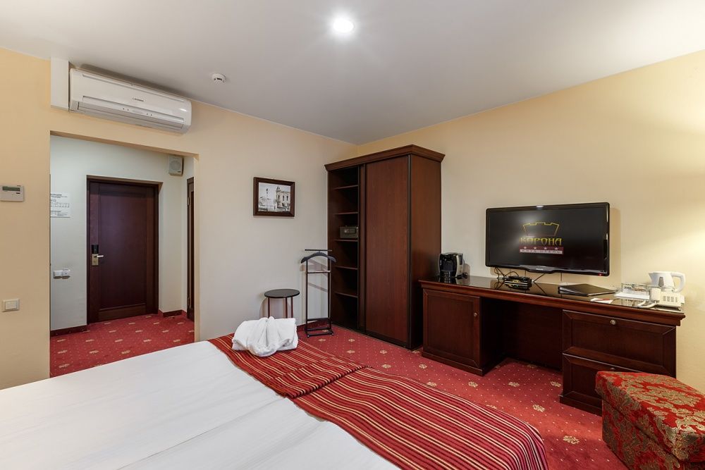 КЛУБ ОТЕЛЬ КОРОНА - 11