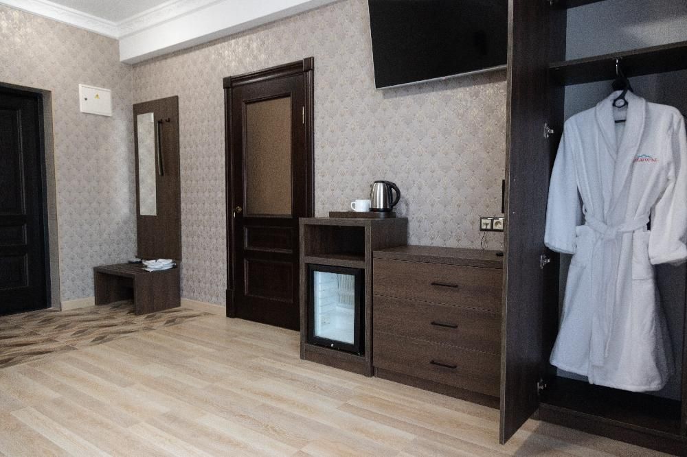 ПРЕДГОРЬЕ, гостиница - 12