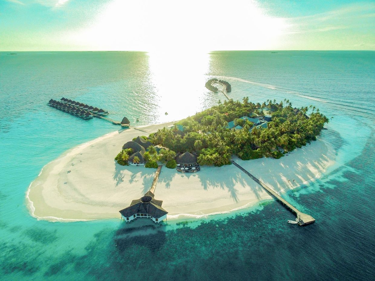 ANGAGA ISLAND RESORT & SPA - 2