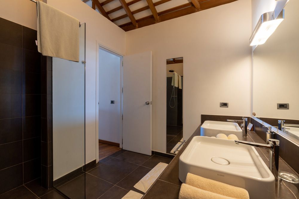 NAKAI DHIGGIRI RESORT (only adults 12) - 43