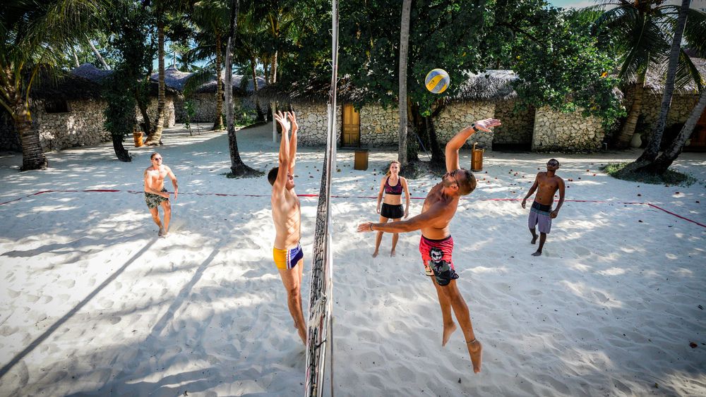NAKAI DHIGGIRI RESORT (only adults 12) - 25