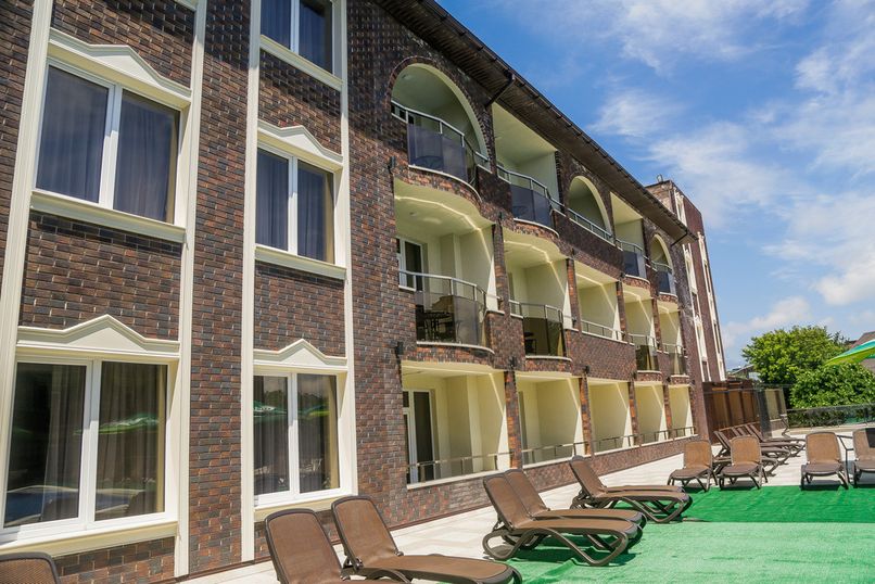ЭМЕРАЛЬДИКА FAMILY BEACH HOTEL - 4