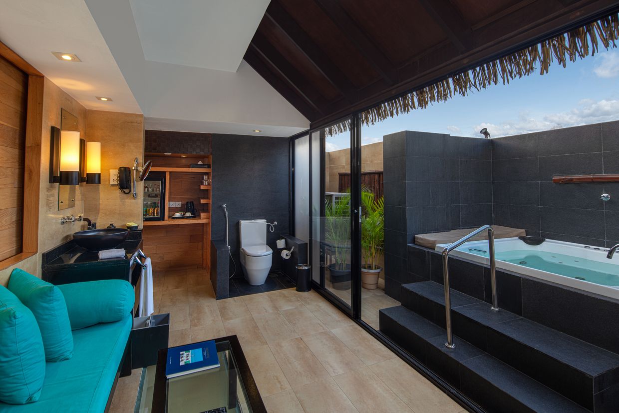 ADAARAN PRESTIGE VADOO MALDIVES (only adults 18) - 25