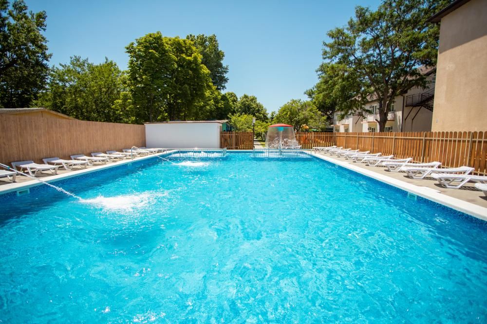 СНЕГИРИ, курортный комплекс - 7