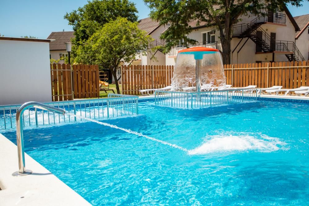 СНЕГИРИ, курортный комплекс - 8