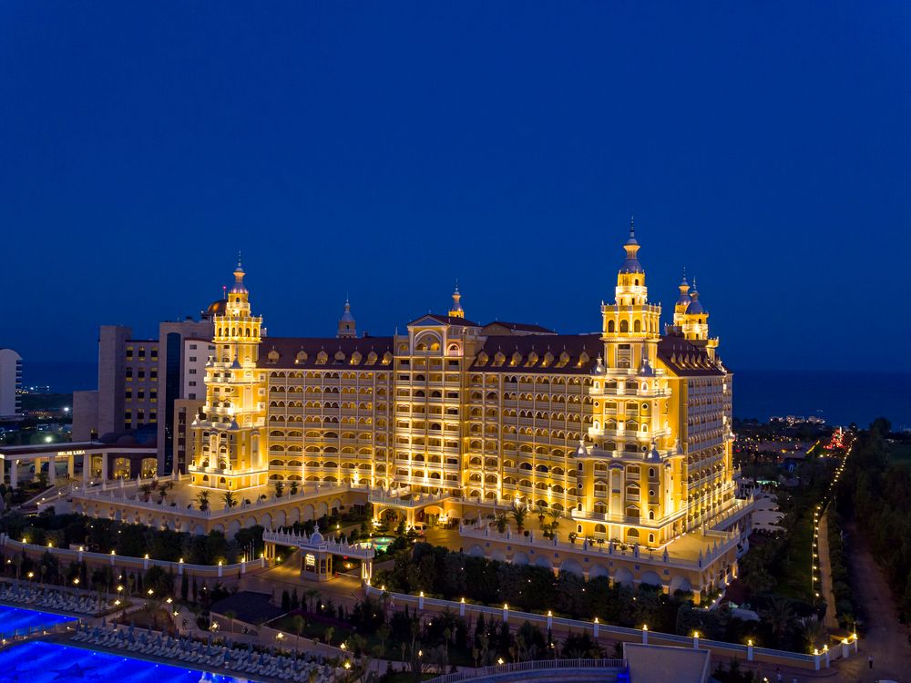 Royal Holiday Palace - 8